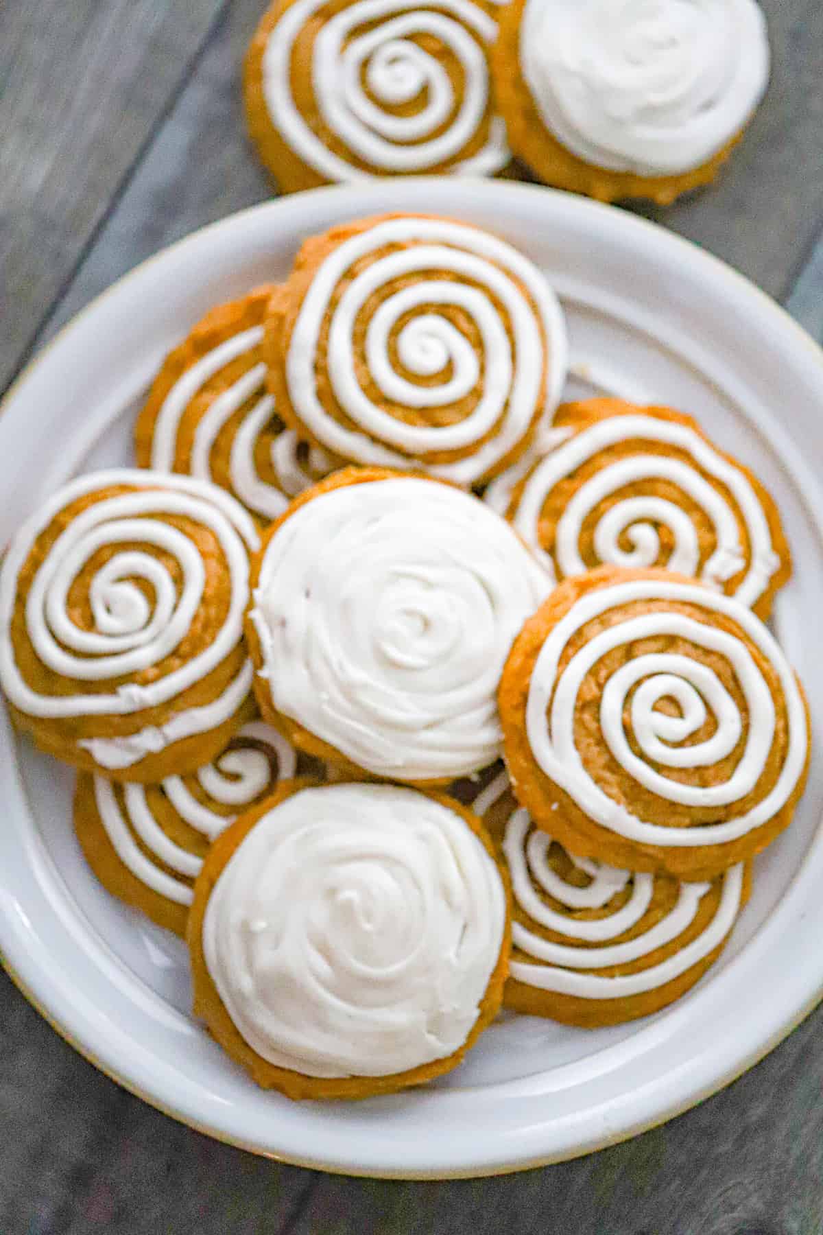 Pumpkin Roll Pudding Cookies