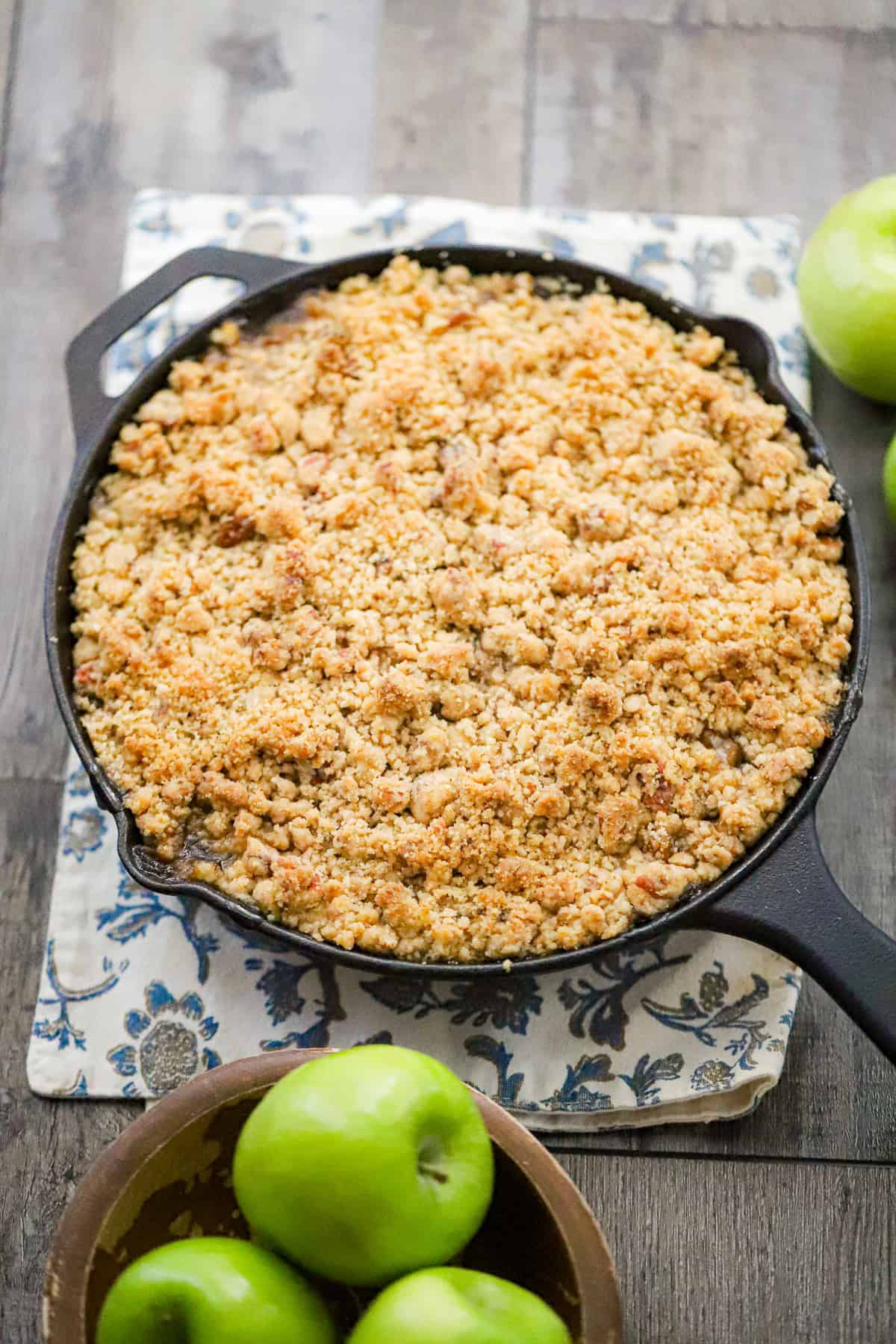 assembling caramel apple crisp