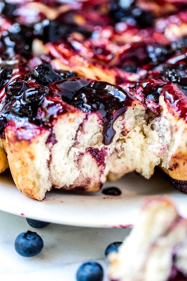 The Best Blueberry Cinnamon Rolls @ Kroll's Corner recipe