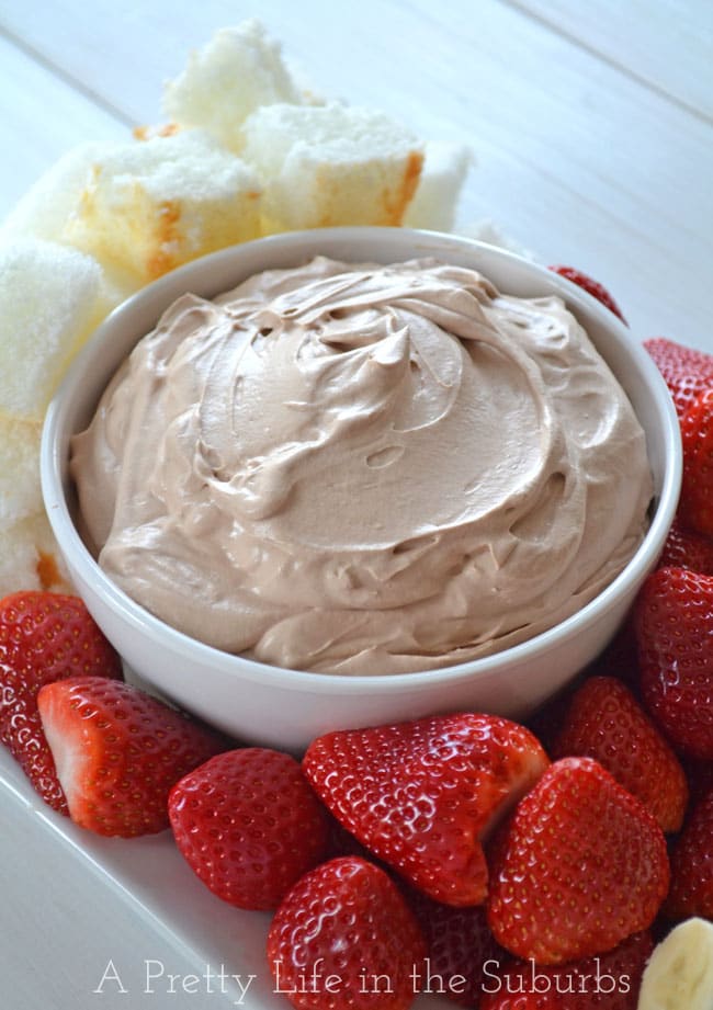 Chocolate-Marshmallow-Fluff-Dip-2A-Pretty-Life 3 Ingredient Chocolate Marshmallow Fluff Dip @ A Pretty Life easy light and fluffy desserts