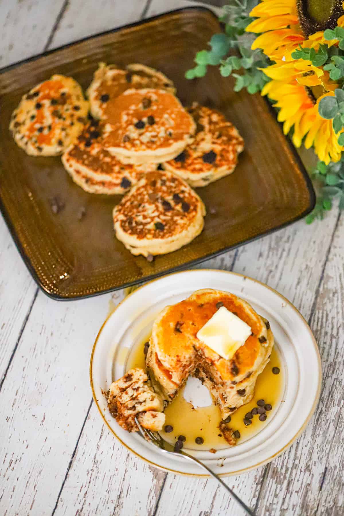 healthy fluffy Chocolate Chip Greek Yogurt Pancakes recipe