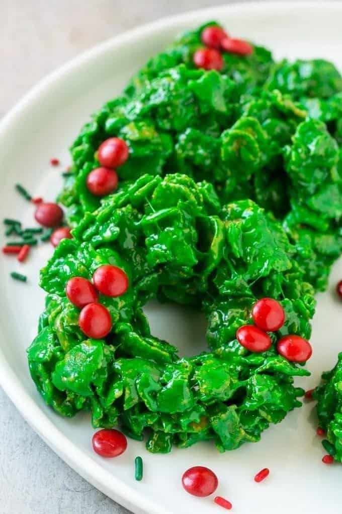 13. No-Bake Christmas Wreath Cookies 