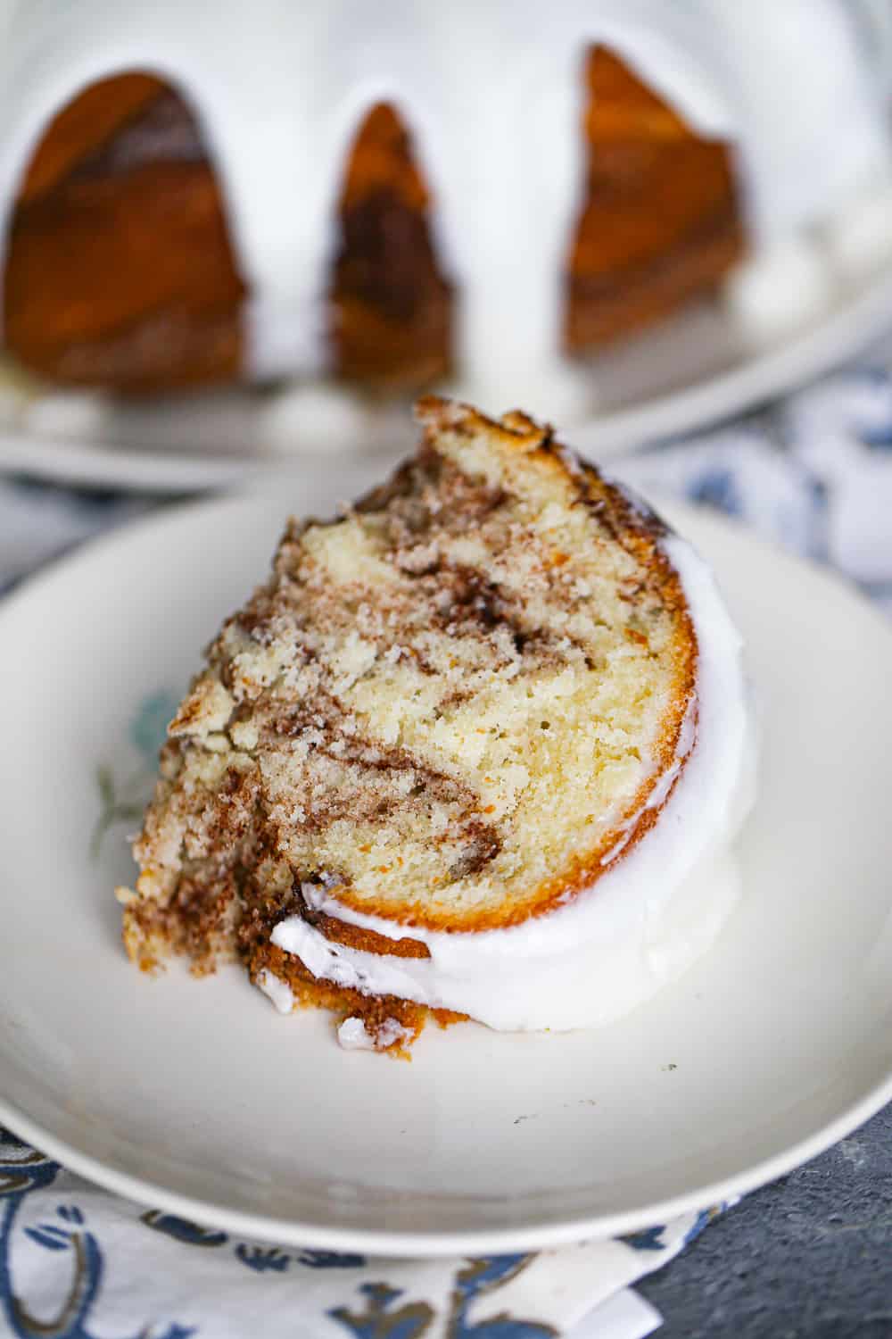 Cinnamon Roll Cake