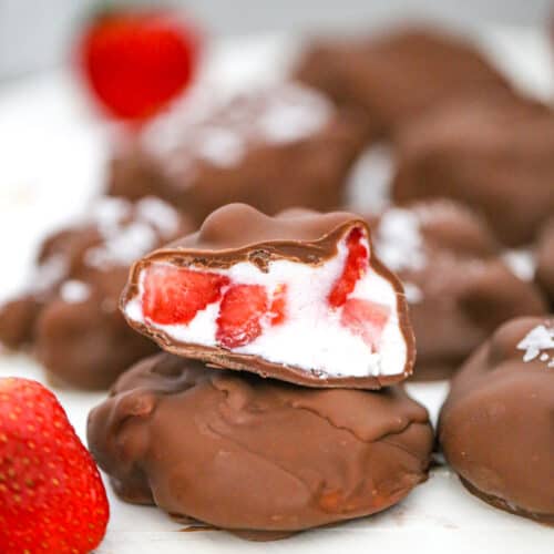 Easy Frozen Strawberry Yogurt Clusters