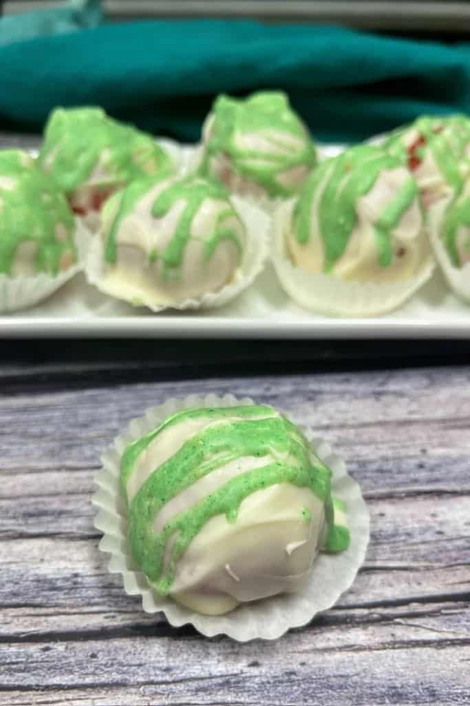 60 Easy No Bake Christmas Treats