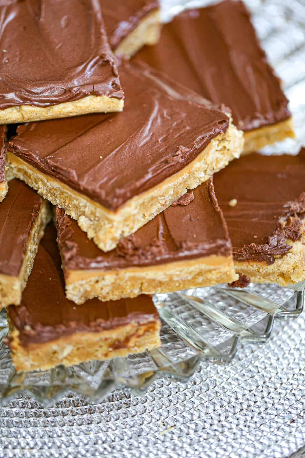 lunch lady peanut butter bars on a plate