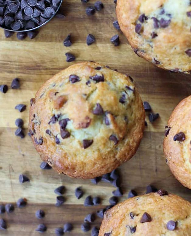 greek yogurt chocolate chip muffins