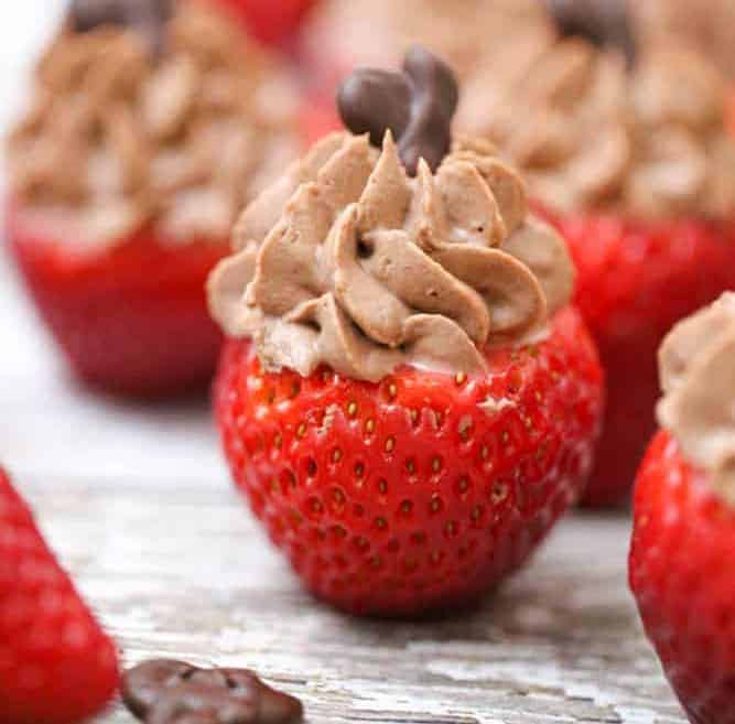 Chocolate Cheesecake Stuffed Strawberries