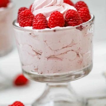 Fluffy Raspberry Mousse &ndash; 3 Ingredients of Heaven!