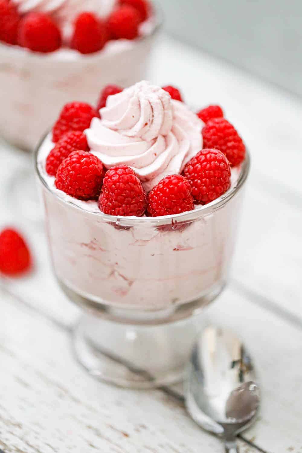 Fluffy Raspberry Mousse &ndash; 3 Ingredients of Heaven!