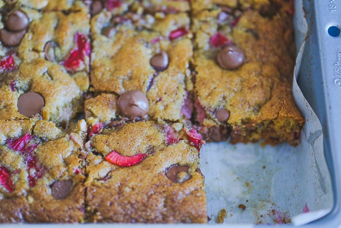 Strawberry Milk Chocolate Chip Blondie Bars