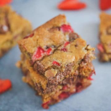 Strawberry Milk Chocolate Chip Blondie Bars
