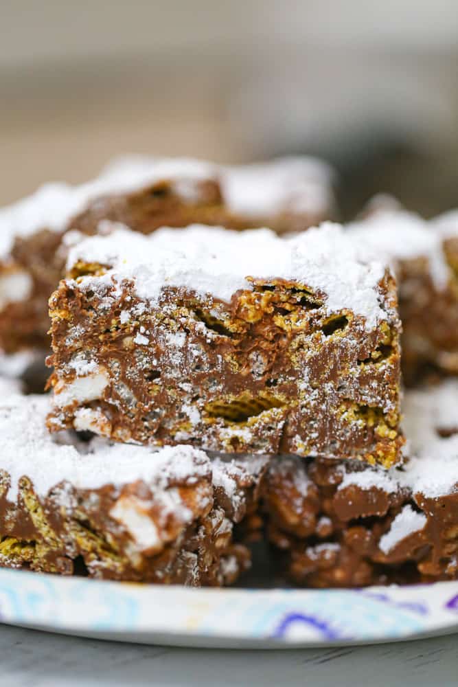 how to make no bake easy scotcheroo puppy chow bars recipe