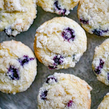 Best Blueberry Crumble Muffins