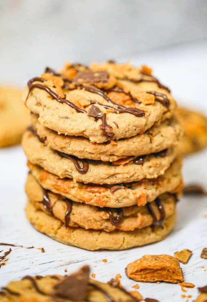 BUTTERFINGER PEANUT BUTTER COOKIES