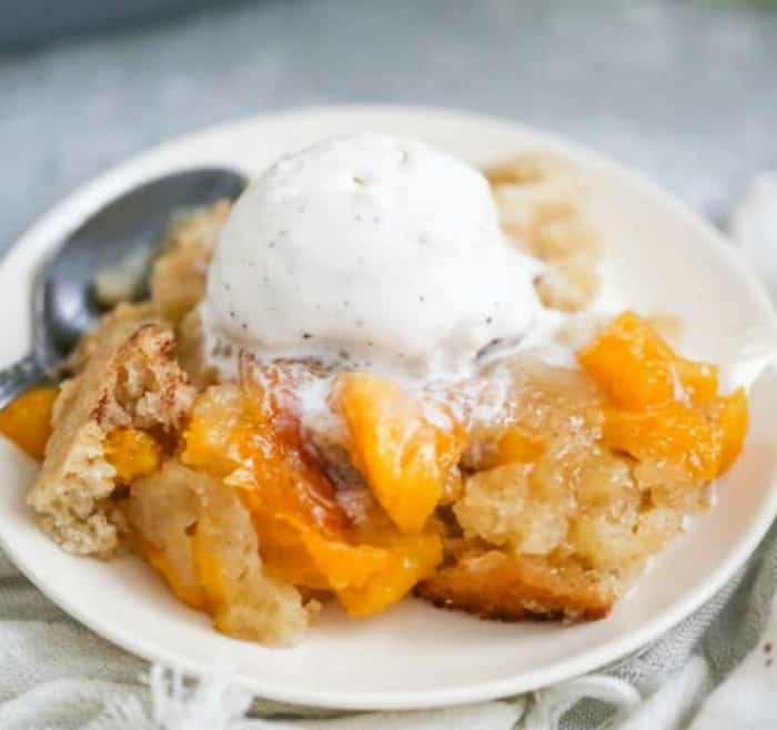 Easy Peach Cake Cobbler