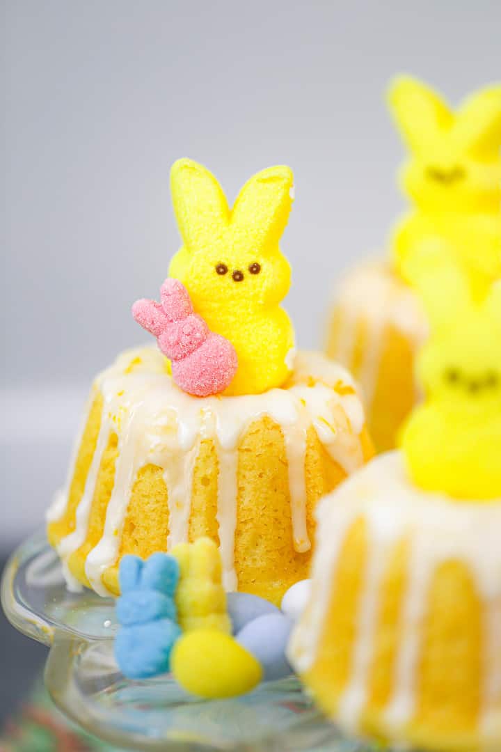 easter lemon bundt cakes