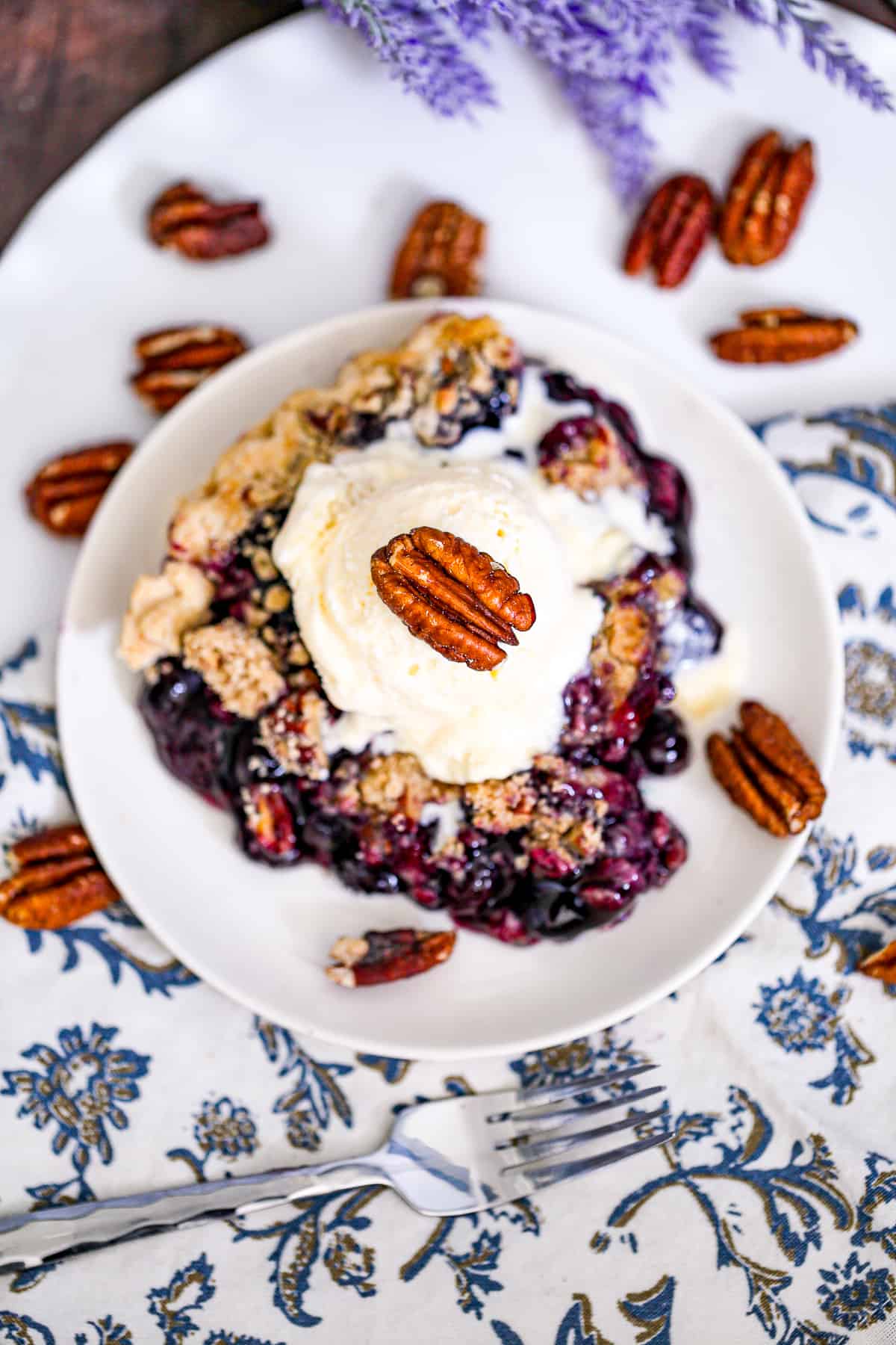 Pecan Blueberry Crumble Pie