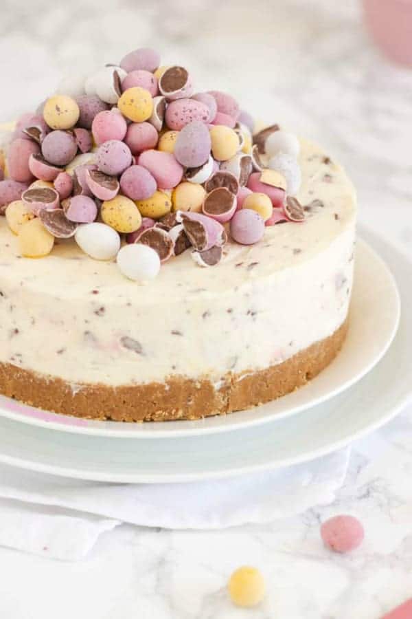 20 Amazing Easter Brunch Desserts You'll Rise For!