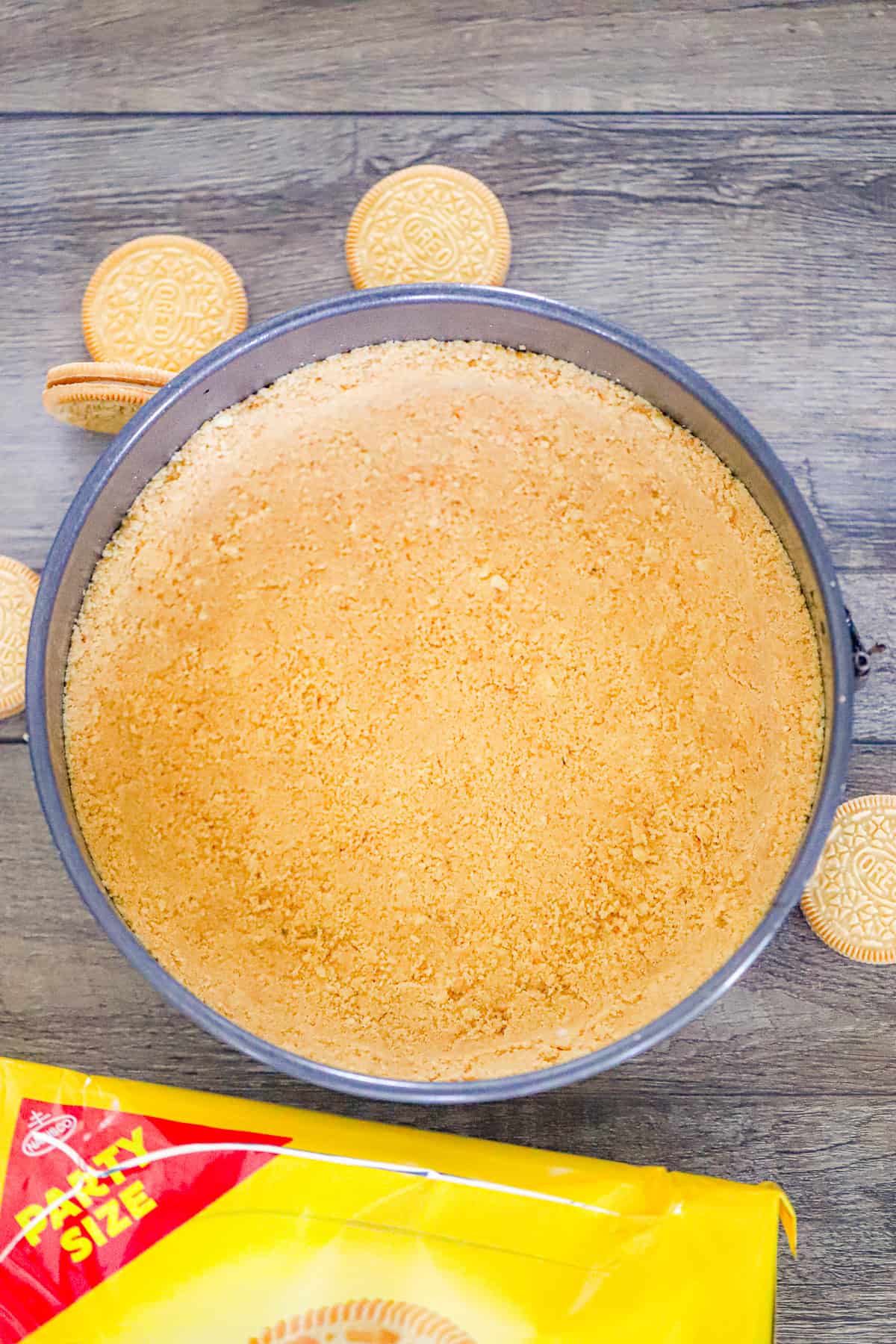 2 INGREDIENT GOLDEN OREO PIE CRUST