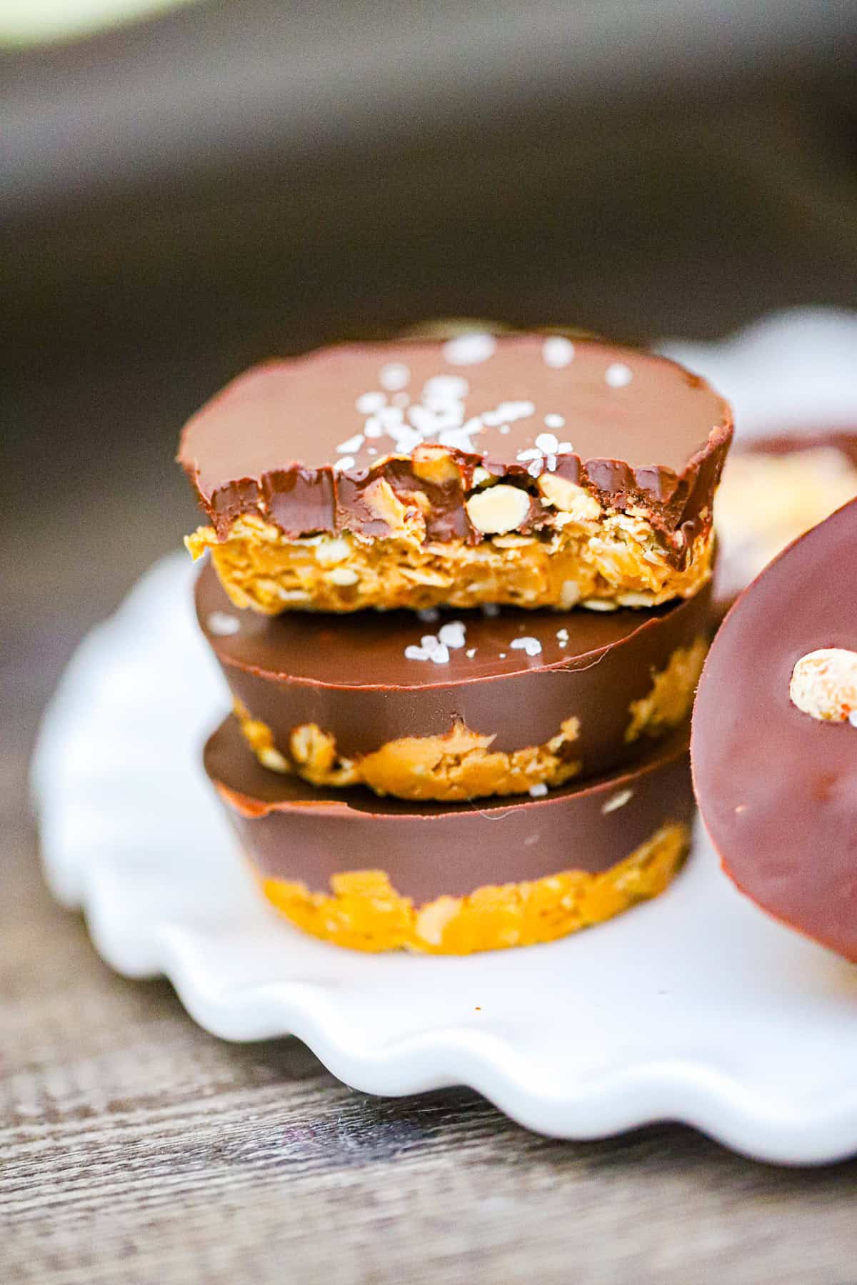 No Bake Peanut Butter Oatmeal Cups