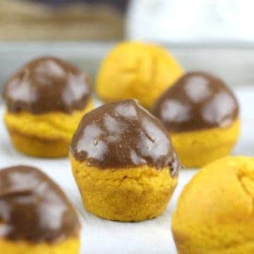 Easy 2 Ingredient Mini Pumpkin Donut Muffins