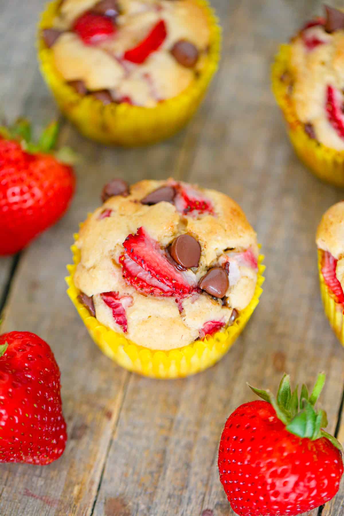 strawberry chocolate muffins with greek yogurt