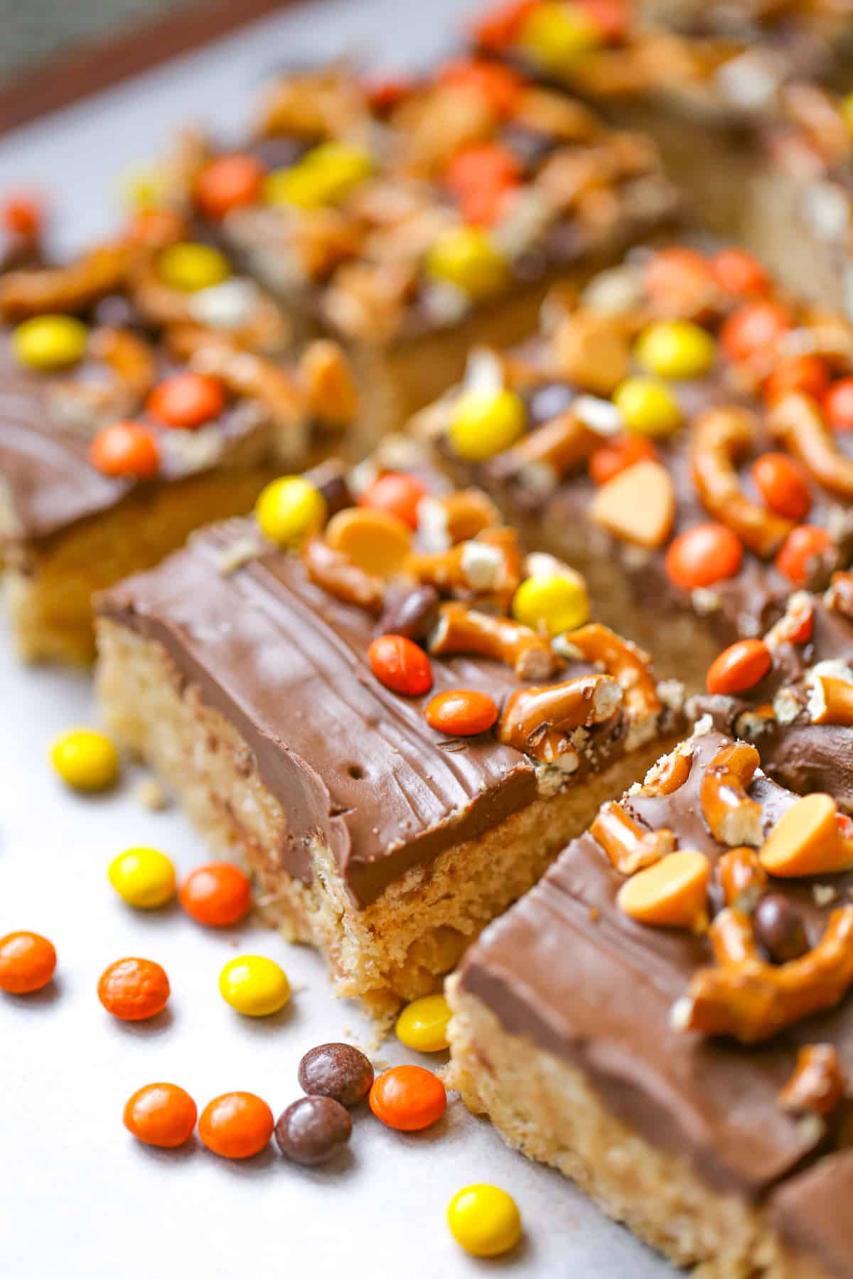 No Bake Peanut Butter Pretzel Bars