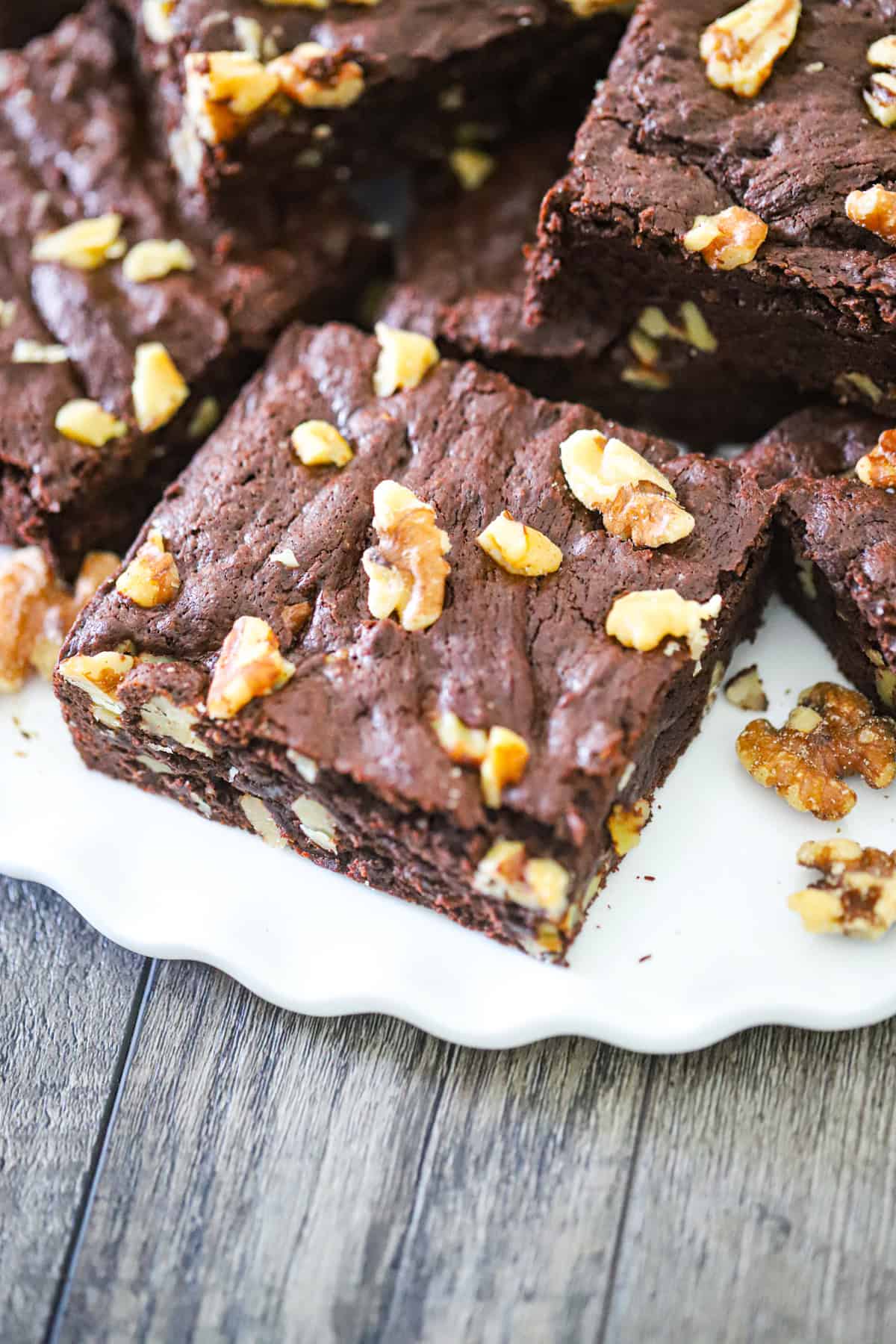 easy chunky chocolate walnut brownies recipe