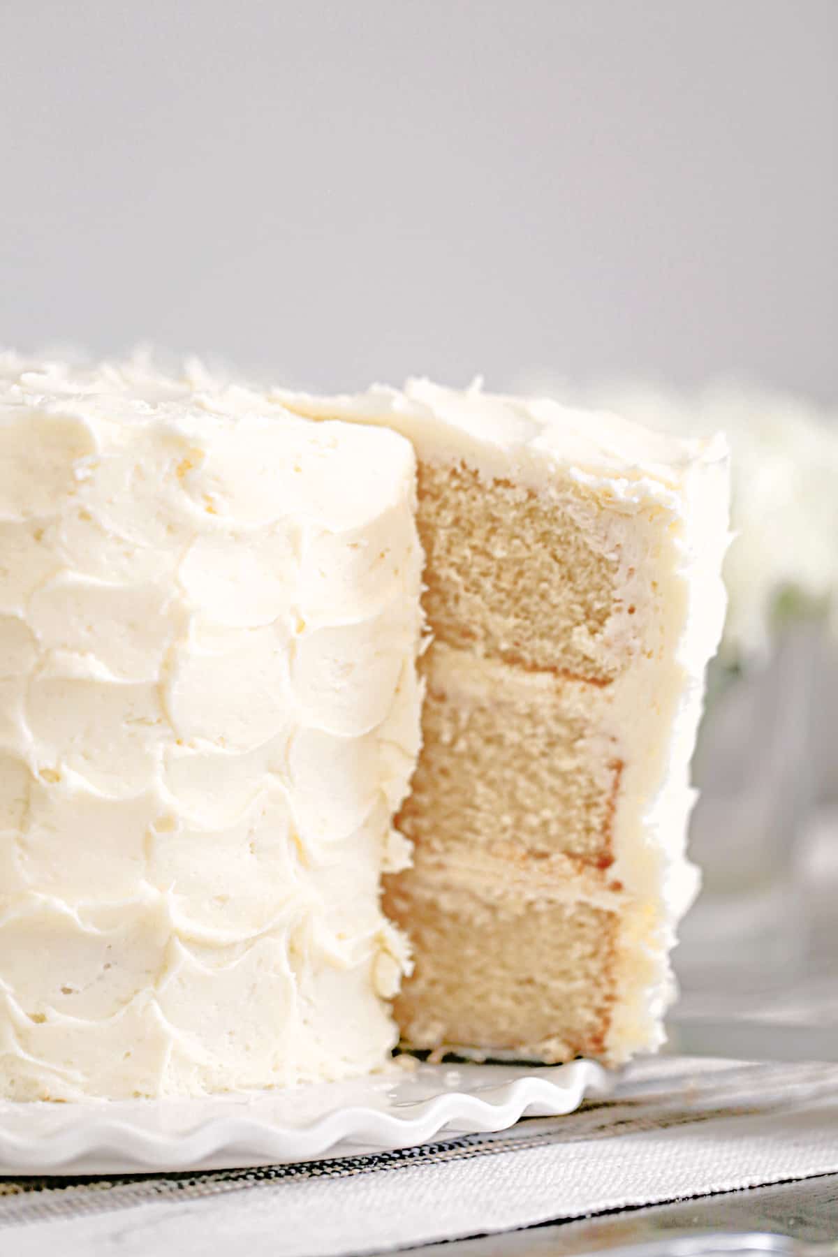 Super Moist Vanilla white Cake & Buttercream Frosting recipe