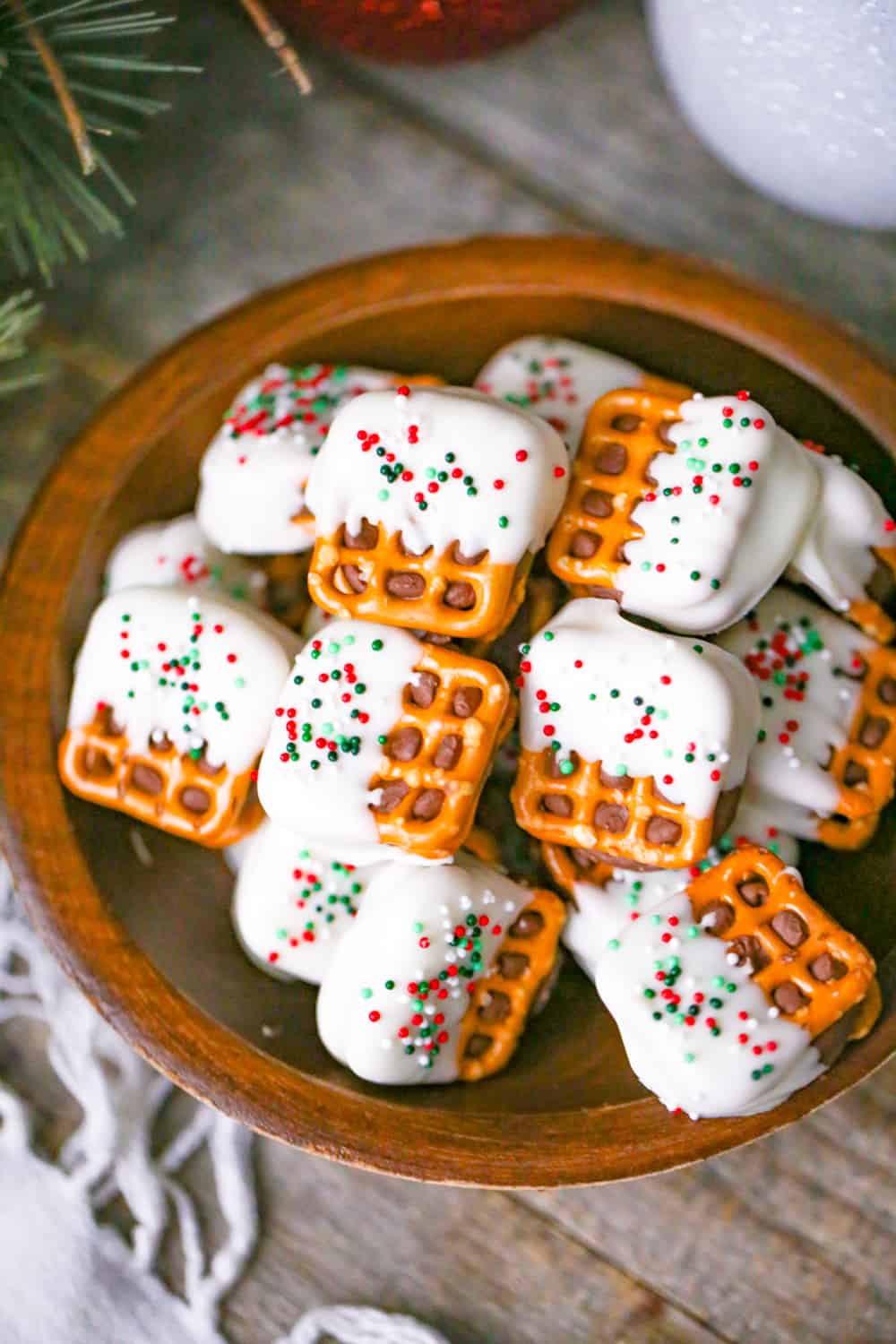 caramel pretzel bites