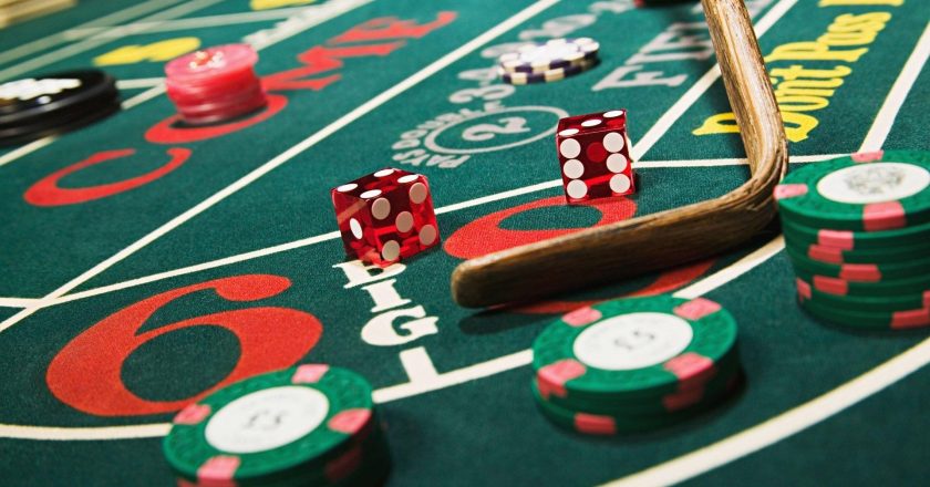 Top Strategies for Winning at Maxwinbet77 Live Casino